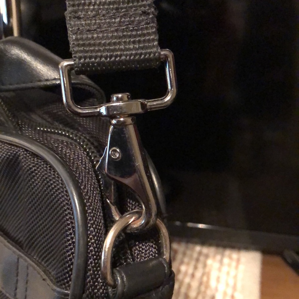 Kenneth Cole Reaction R-Tech - Picture 6 of 8